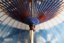 画像をギャラリービューアに読み込む, 蛇の目傘【石徹白藍染2024　中張　光彩】
