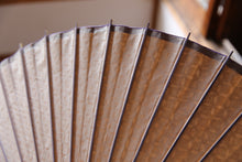 画像をギャラリービューアに読み込む, 日傘【二重張　透かし文様「七宝梅紋」×柿渋】 (パープル）
