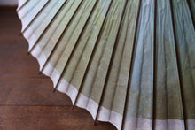 画像をギャラリービューアに読み込む, 日傘【網代軒奴　かすみ染め ライトブルー系×白】（女竹） - 和傘CASA
