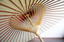 画像をギャラリービューアに読み込む, 番傘【CASAオリジナル】（親骨赤）
