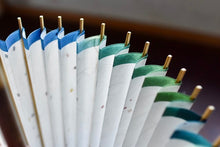 Load image into Gallery viewer, 日傘【軒ぼかし　緑青】 - 和傘CASA
