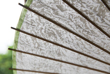 画像をギャラリービューアに読み込む, 日傘【胡粉】 - 和傘CASA
