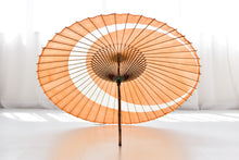 画像をギャラリービューアに読み込む, 蛇の目傘【三日月　柿渋】 - 和傘CASA
