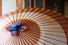 将图片加载到图库查看器，蛇の目傘【助六　柿渋(黒柿)×かすみ染(オレンジピンク)】 - 和傘CASA
