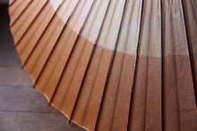 将图片加载到图库查看器，蛇の目傘【助六　柿渋(黒柿)×かすみ染(オレンジピンク)】 - 和傘CASA
