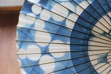 画像をギャラリービューアに読み込む, 蛇の目傘【石徹白藍染2023　中張まる】 - 和傘CASA
