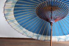 画像をギャラリービューアに読み込む, 蛇の目傘【石徹白藍染2023　軒奴】 - 和傘CASA
