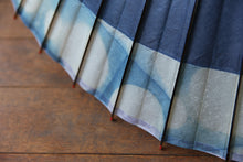 画像をギャラリービューアに読み込む, 蛇の目傘【石徹白藍染2023　軒奴】 - 和傘CASA
