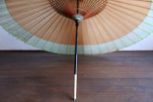 Load image into Gallery viewer, 蛇の目傘【軒奴　柿渋×かすみ染(グリーン)】 - 和傘CASA
