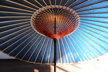 Load image into Gallery viewer, 蛇の目傘【群青】(橙) - 和傘CASA
