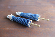 将图片加载到图库查看器，Mame 日本雨伞 [Itetsu 白靛蓝染波尔卡圆点]
