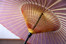 画像をギャラリービューアに読み込む, 蛇の目傘【よろけ縞　赤】 - 和傘CASA
