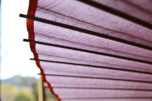 画像をギャラリービューアに読み込む, 蛇の目傘【よろけ縞　赤】 - 和傘CASA
